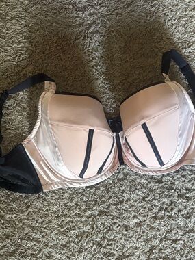 Parfait Charlotte Padded Two-Tone Satin Underwire Bra in Blush and Black